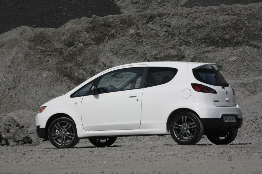  Mitsubishi Colt Ralliart 2009 года  (фото 44 из 60)